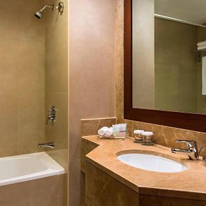 Beach King Suite