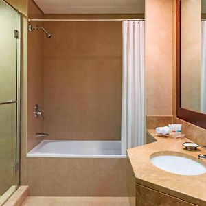 One-Bedroom Beach King Suite