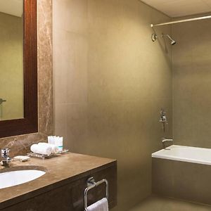 Deluxe  Beach King Room